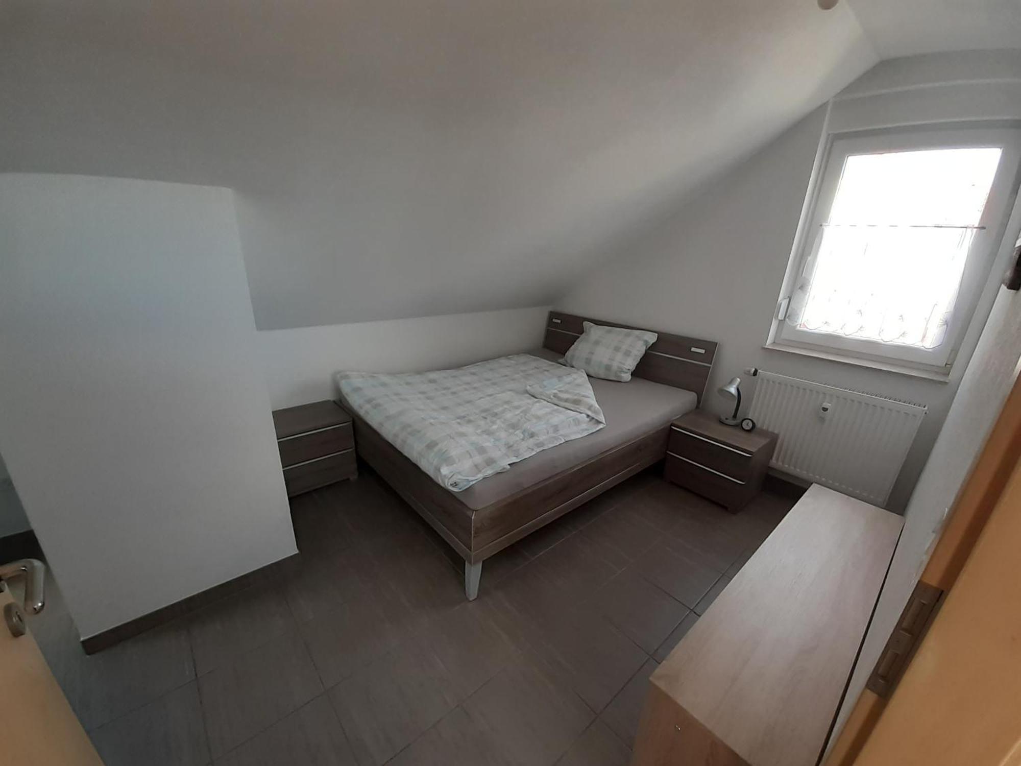 Fewo Steinhohle, Dg 45Qm, 1 Schlafzimmer & 1 Wohn-Esszimmer Mit Bett Sulzbach am Main Exterior foto